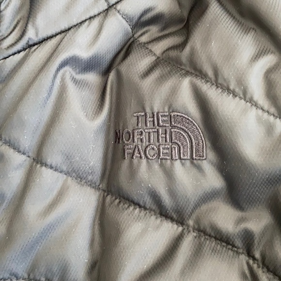 The North Face reversible jacket - Picture 4 of 10